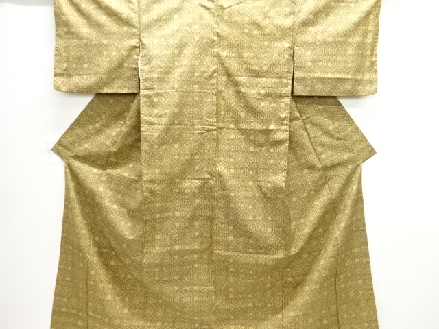 JAPANESE KIMONO / OSHIMA TSUMUGI / KIKKO WITH FLOWER